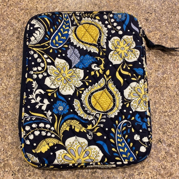 Vera Bradley Tablet Zip Quilted Case Ellie Blue Floral Elephant Pattern - Picture 7 of 17